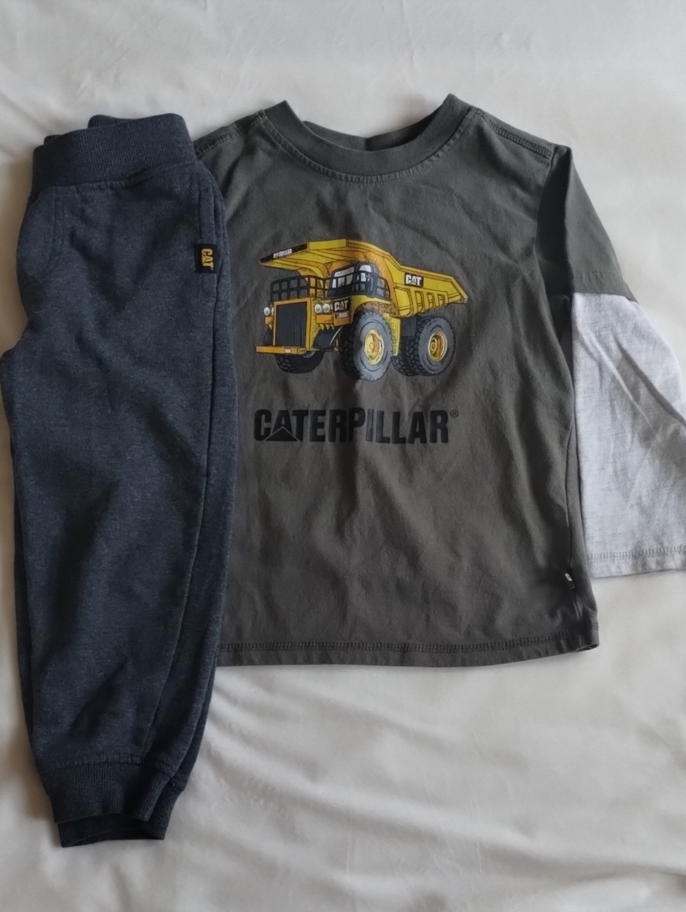 Caterpillar Olive Green & Gray Truck Graphic Two-Piece Set